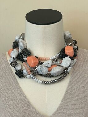 JOAN RIVERS SEVEN LAYER CHUNKY BEADED NECKLACE